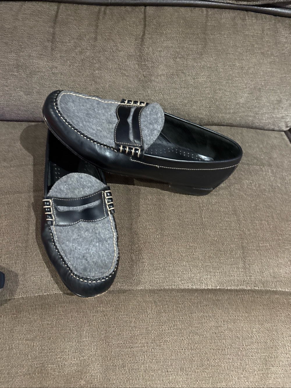 GH Bass Company Mens Weejuns Leather and Wool upper size 13D